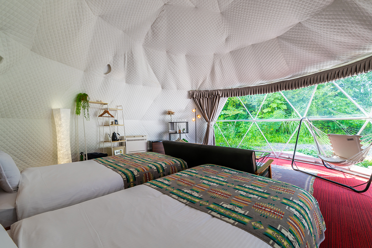 グランピング ドームテント